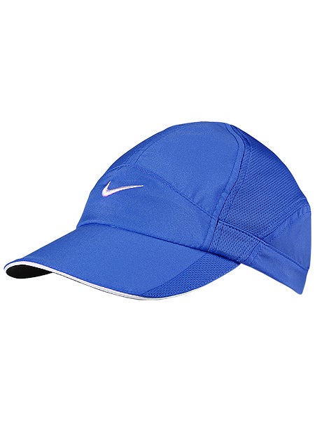 Nike Women's Spring Feather Light Hat Nike Women's Spring Feather Light Hat