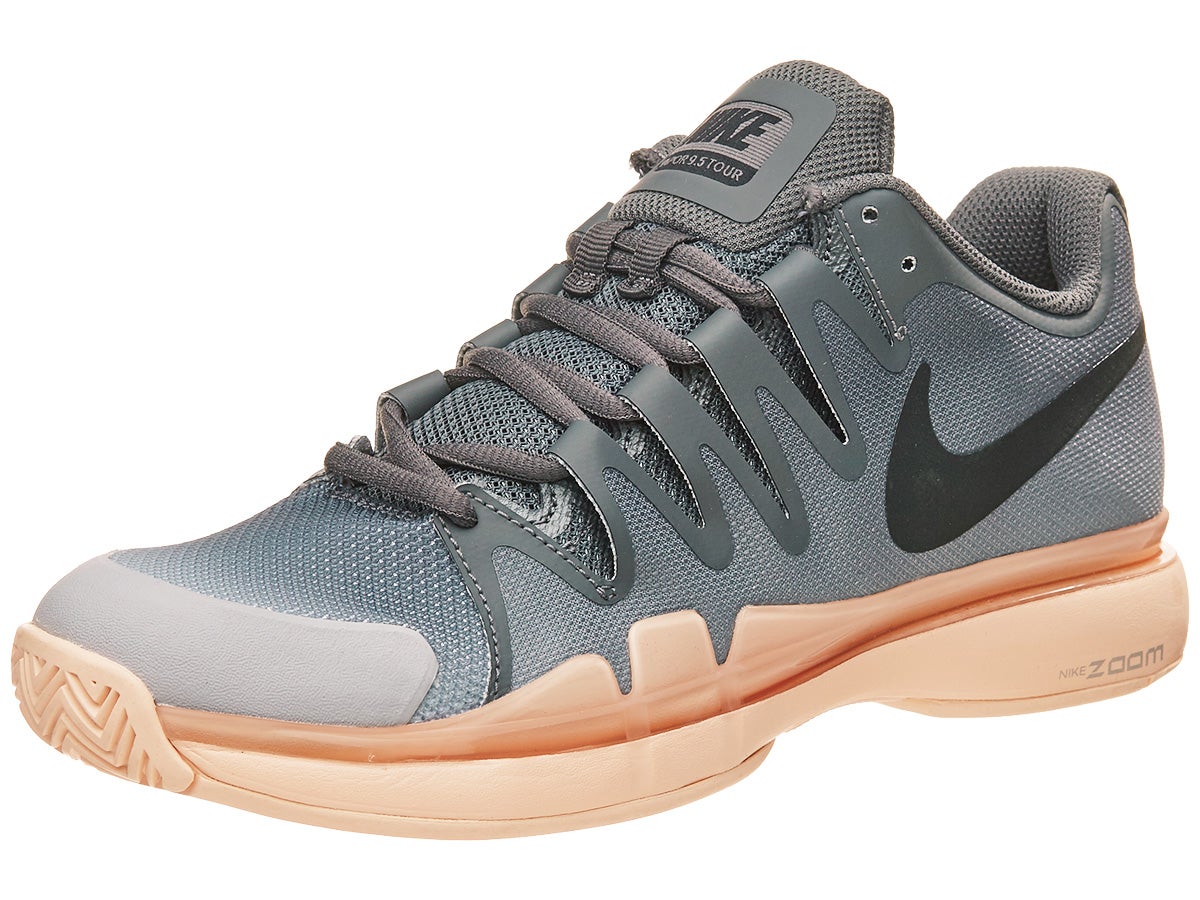 Nike Women's Tennis Shoes