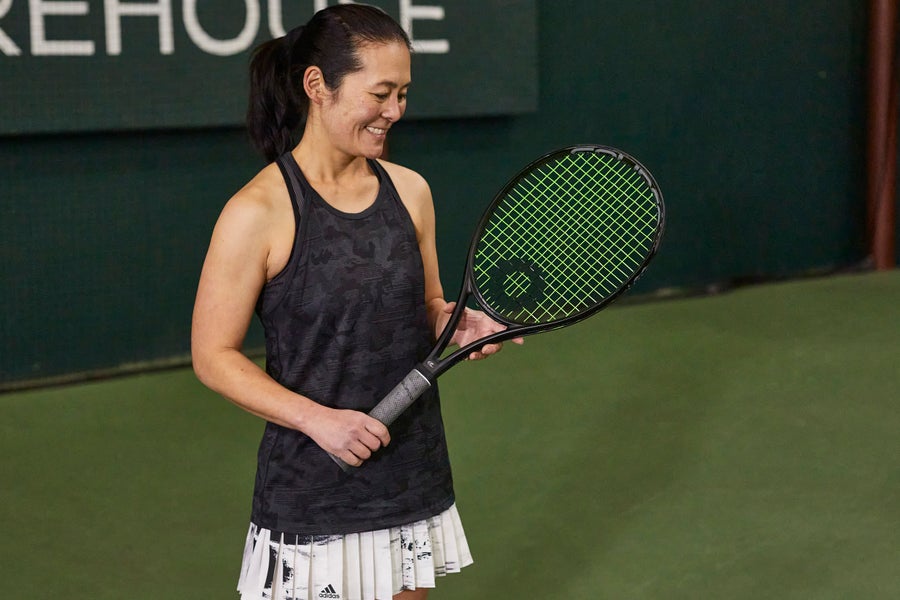 Solinco Blackout 100 (300g) Racket Review - Tennis Warehouse Europe