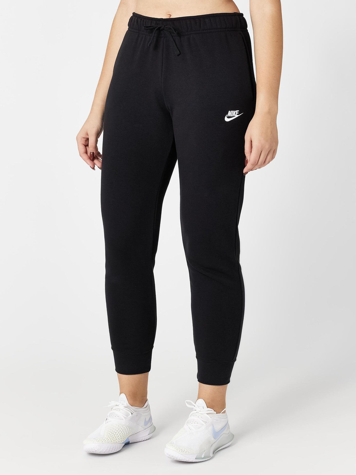 nike women's essential jogger