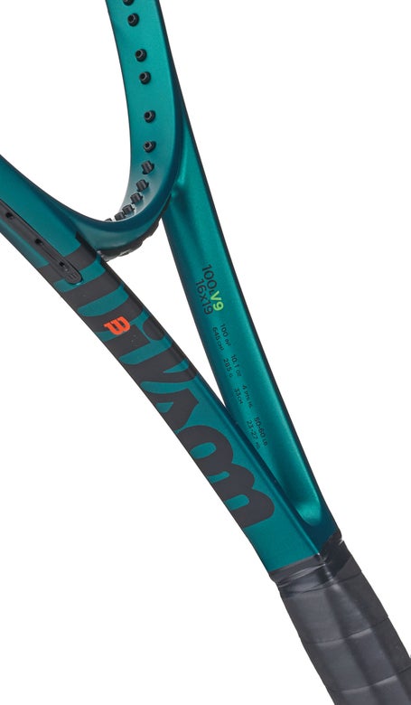 Wilson Blade 100L v9 Racquet | Tennis Warehouse