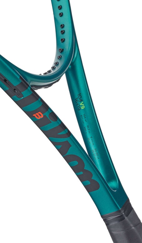 Wilson Blade 104 v9 Racquet | Tennis Warehouse