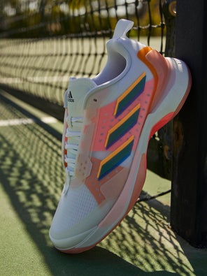 Image of the adidas Avacourt