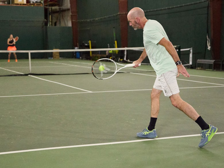TW playtester hitting a backhand with the TF40 290.