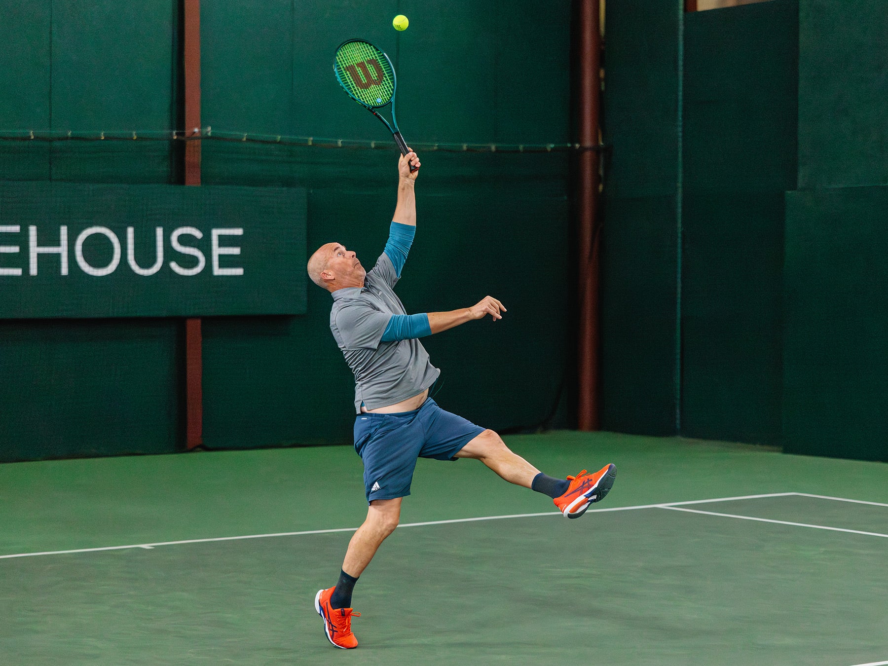 Overhitting Wilson Blade 104 v9 Racquet Review